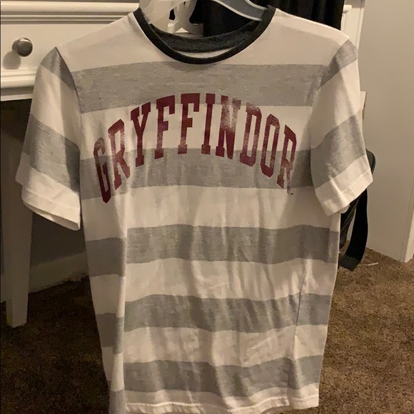 Gryffindor T-shirt - Picture 1 of 2